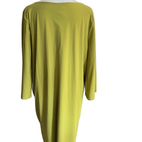 Porto’s Women's Lime Green Three Quarter Sleeve Shift Dress - Picture 4 of 4
